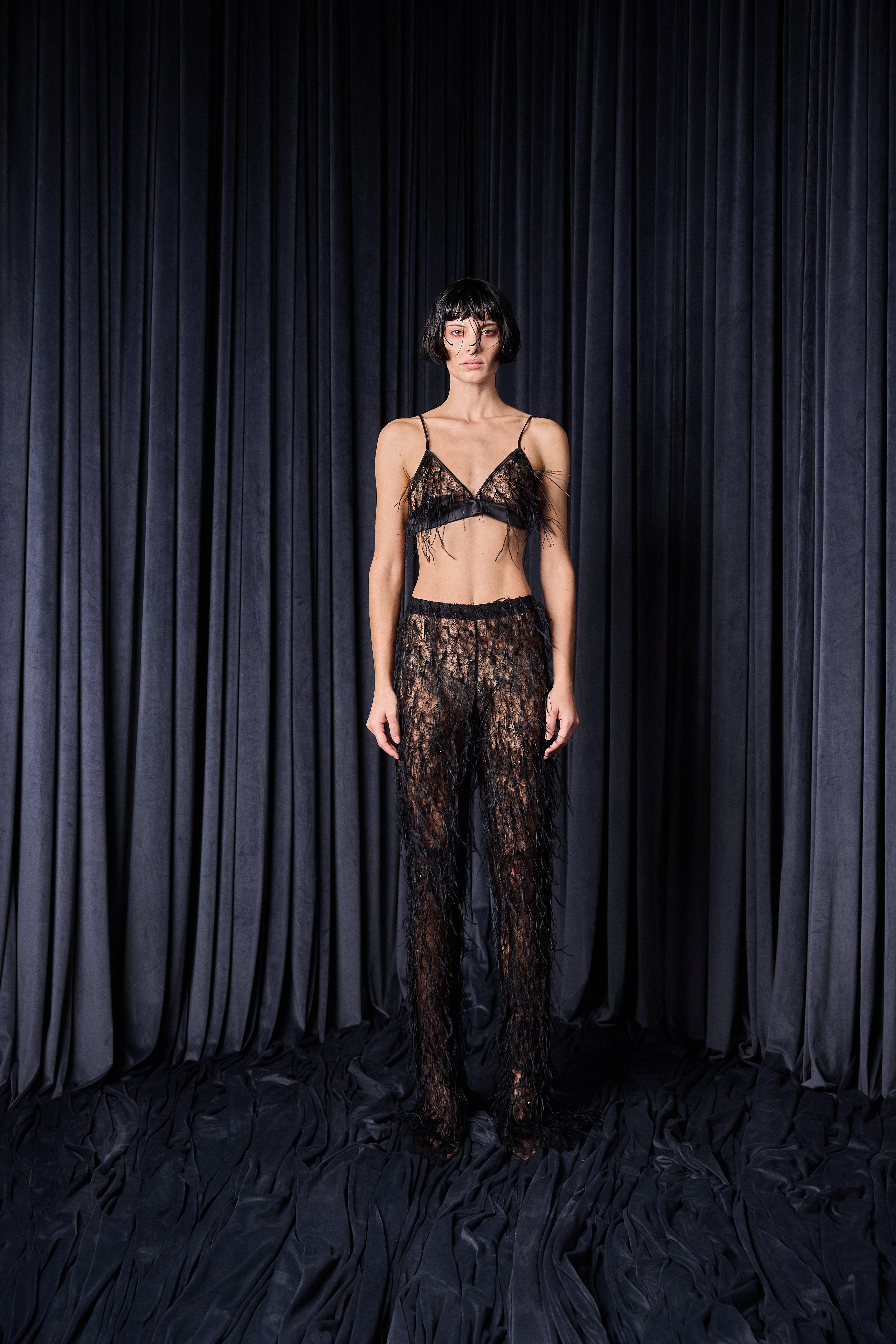 FEATHERED LACE TROUSERS