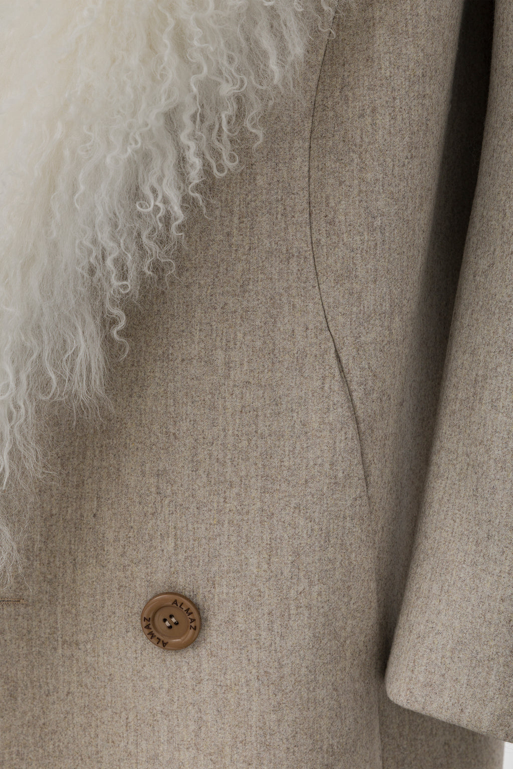 MATRIARCH COAT LIGHT