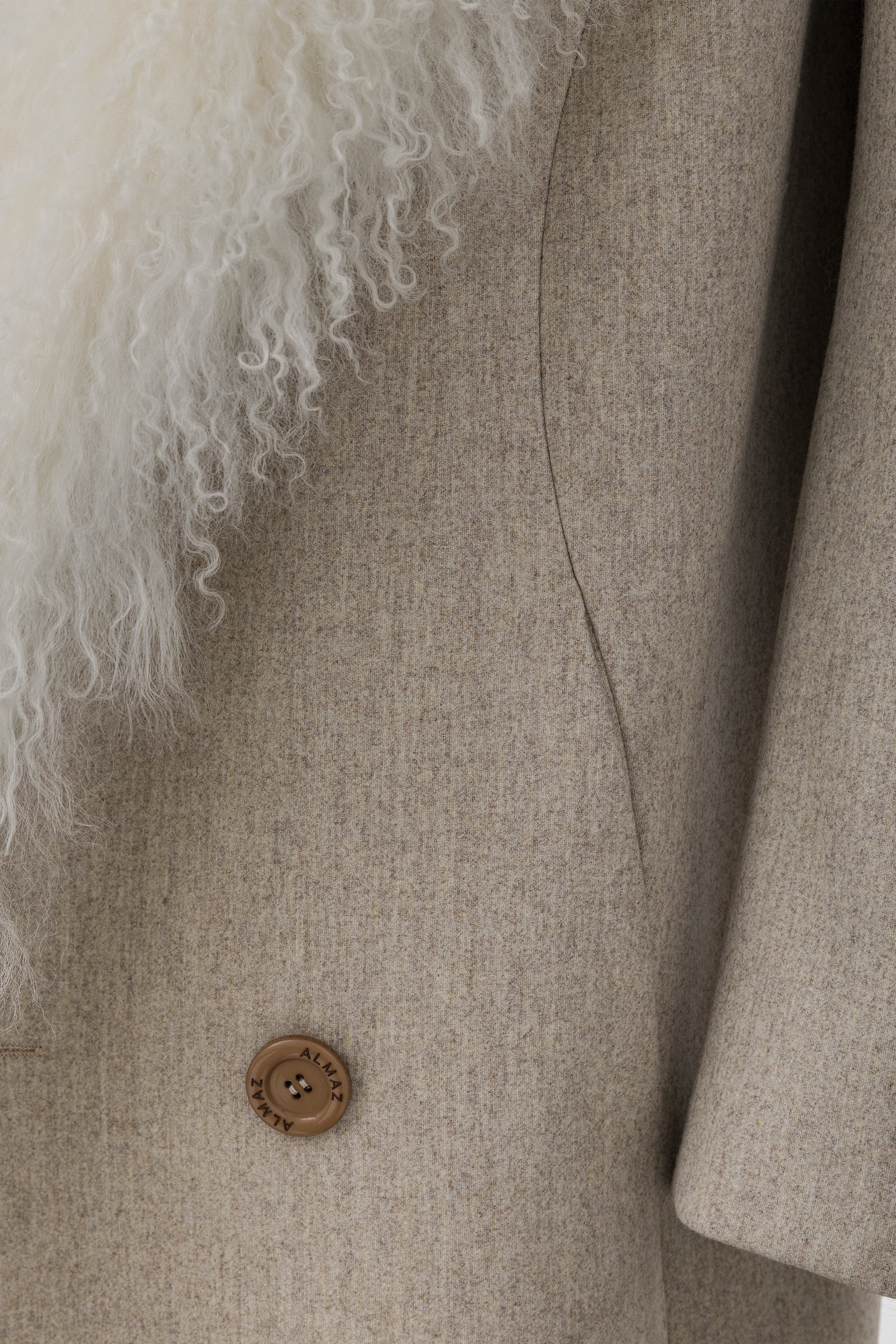 MATRIARCH COAT LIGHT