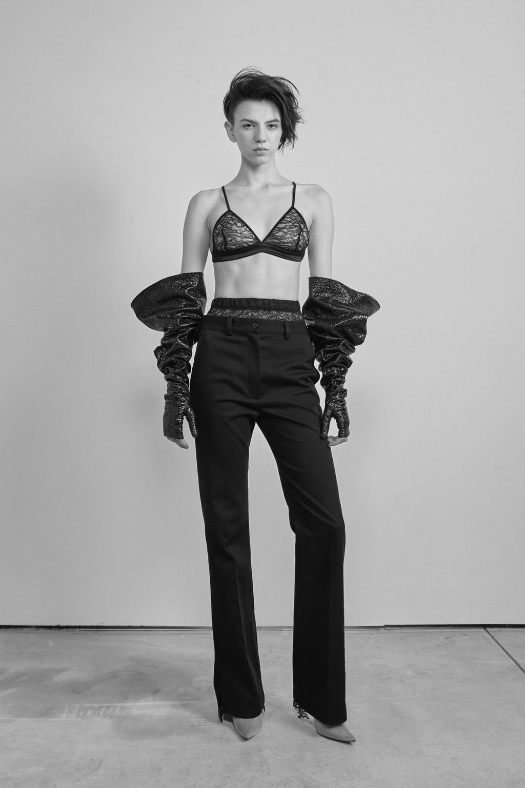 LAID BACK TROUSERS