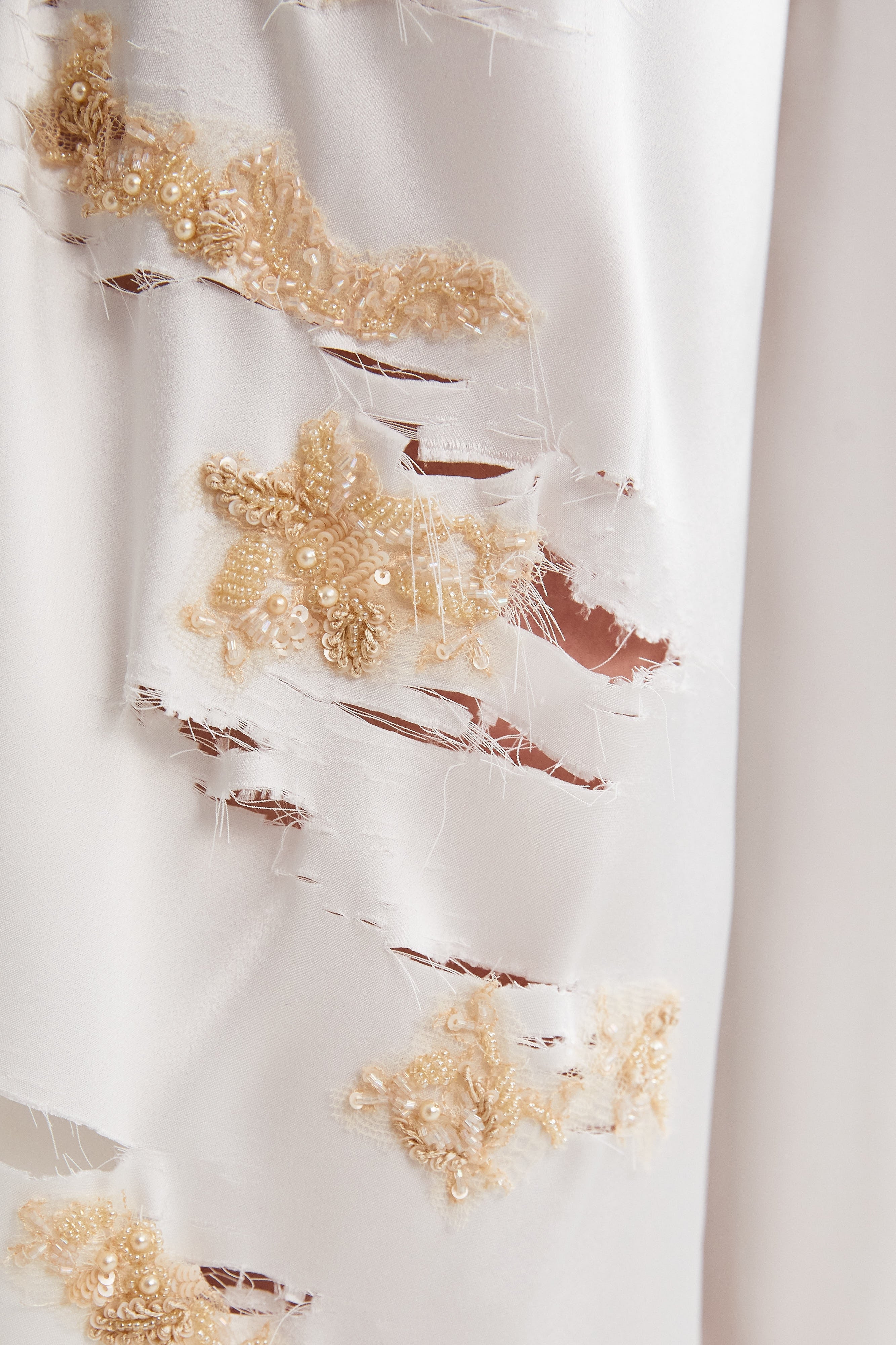 EMBROIDERED WHITE SATIN