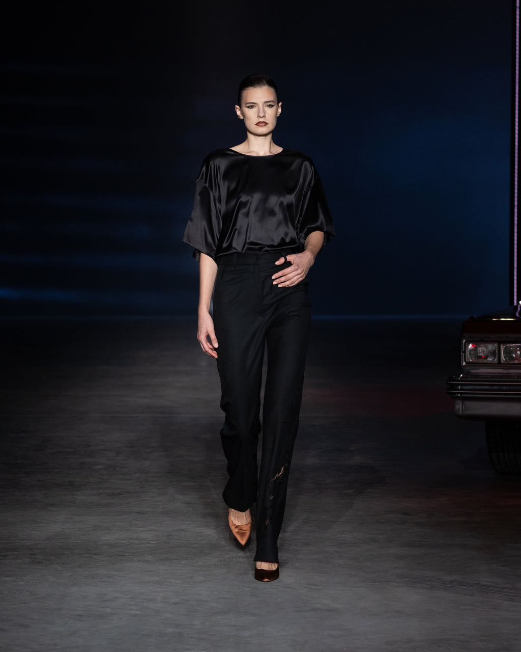 FUME BLACK TROUSERS